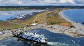 Established Whidbey Island Restaurant and Lounge with Real Estate